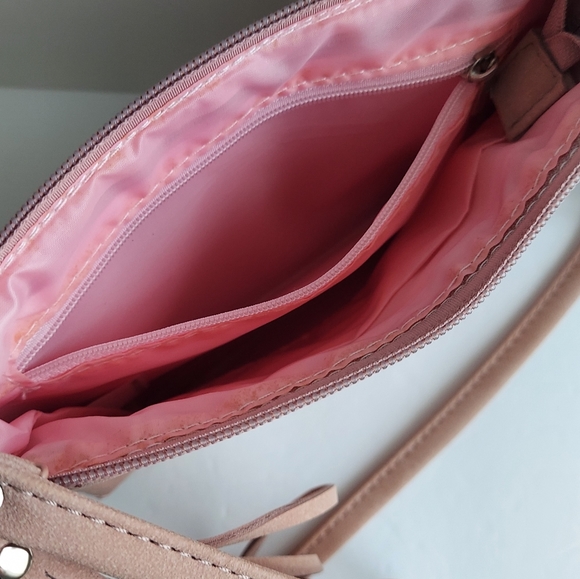 OMG!Accessories Cross-body Purse NWT - Picture 5 of 9